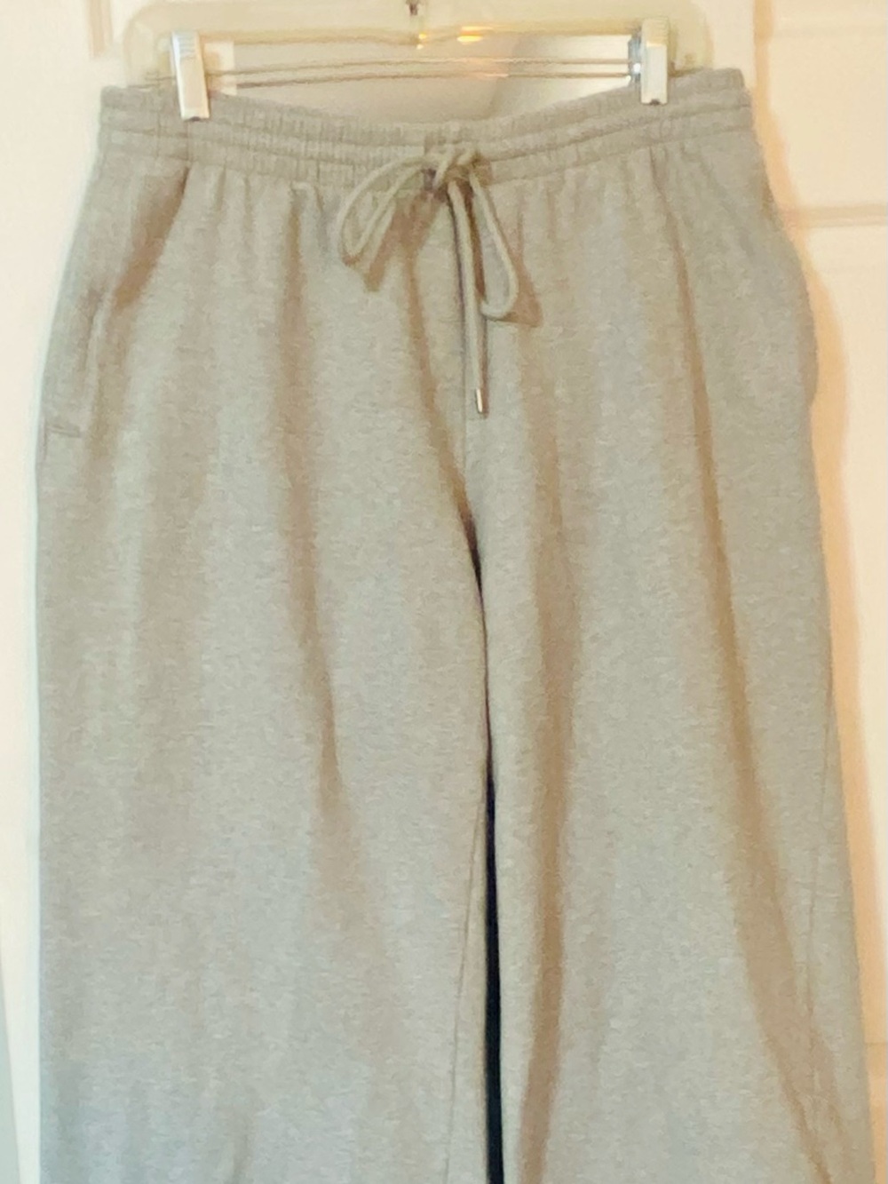 Victoria's Secret Sweatpants, Large